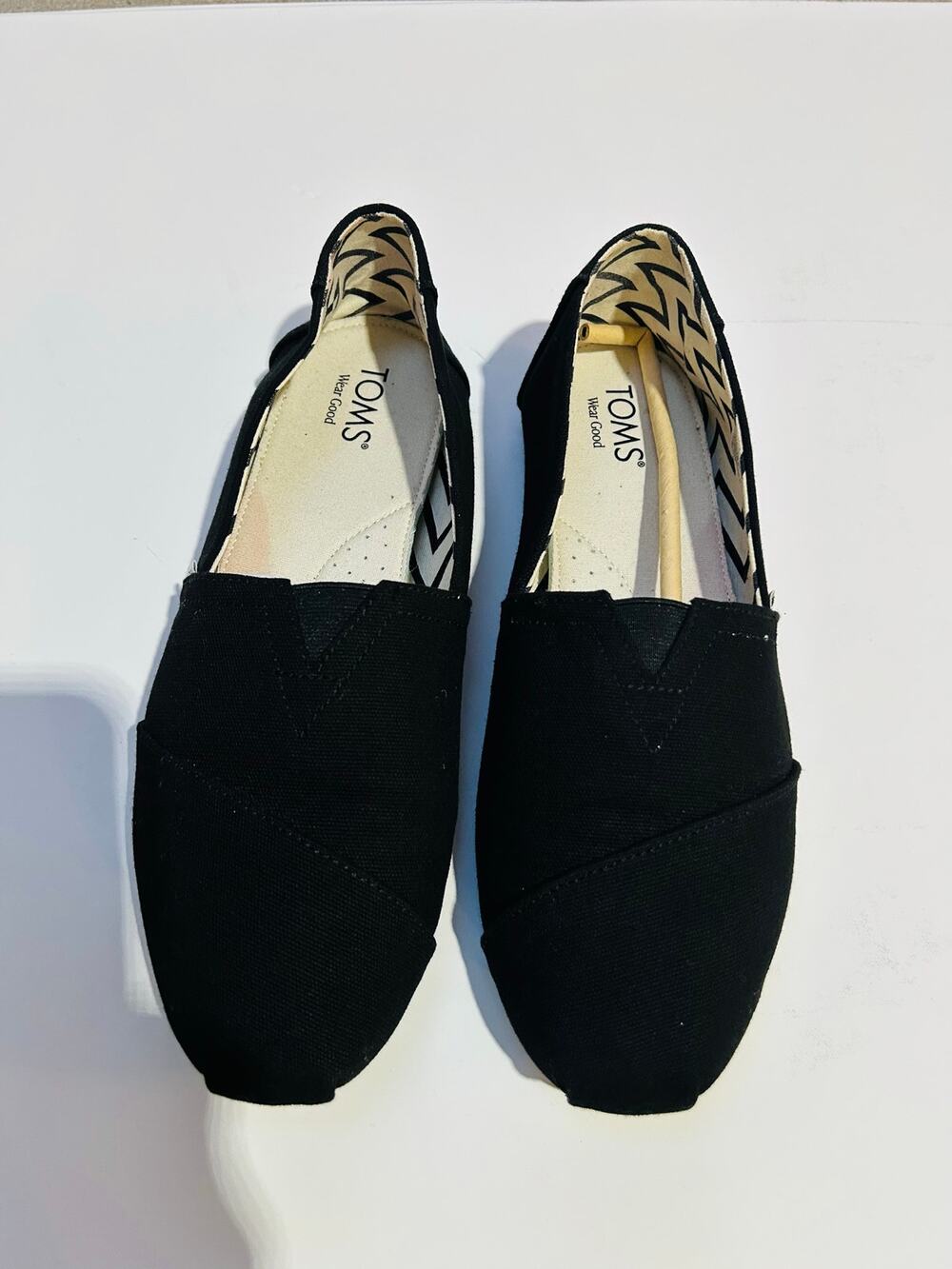 TOM’S Women’s Slip-on Flats / Black Canvas - 
Size- US  12 ( New without tags )